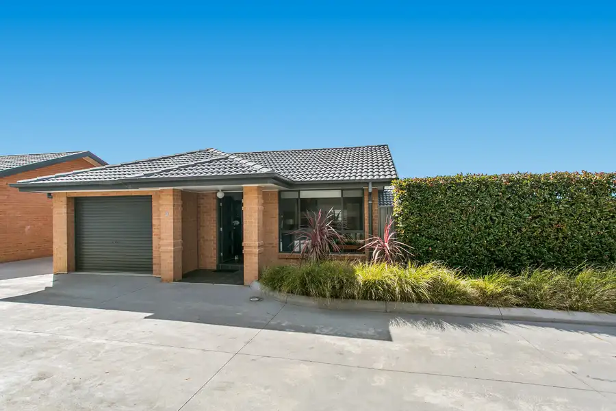 Main view of Homely villa listing, 9/8 Merrivale Road, Mount Hutton NSW 2290