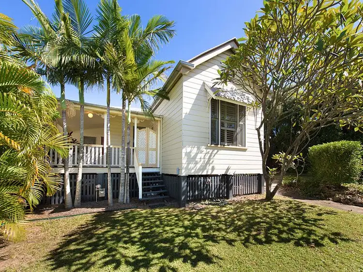 11 Rylatt Street, Indooroopilly QLD 4068