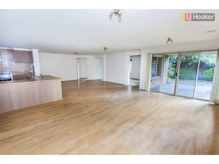 Second view of Homely house listing, 31 Hamilton Hume Parade, Craigieburn VIC 3064