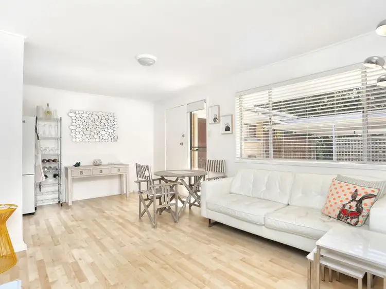 Main view of Homely unit listing, 2/15 Milne Street, Clayfield QLD 4011