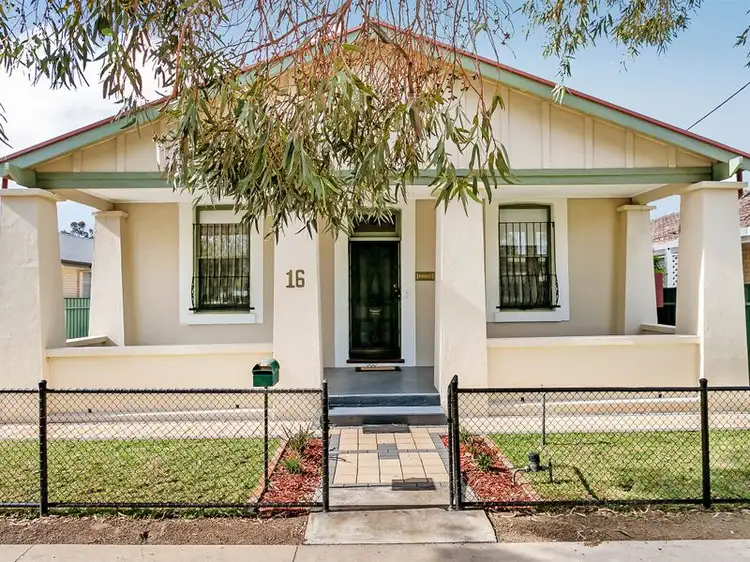 16 Mead Street, Birkenhead SA 5015