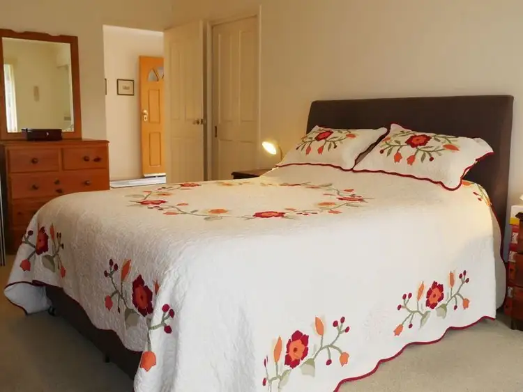 Sixth view of Homely house listing, 5 Silverdell Place, Surf Beach NSW 2536