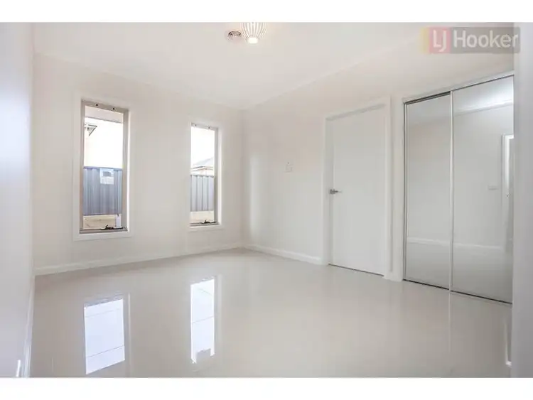Fifth view of Homely townhouse listing, 2 Calm Avenue, Craigieburn VIC 3064