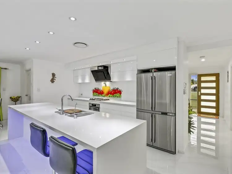 Sixth view of Homely house listing, 7 Cobbler Place, Pacific Pines QLD 4211
