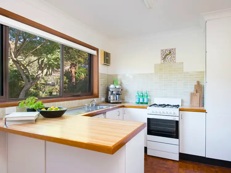 Fifth view of Homely house listing, 4 Sunnyridge Place, Bayview NSW 2104