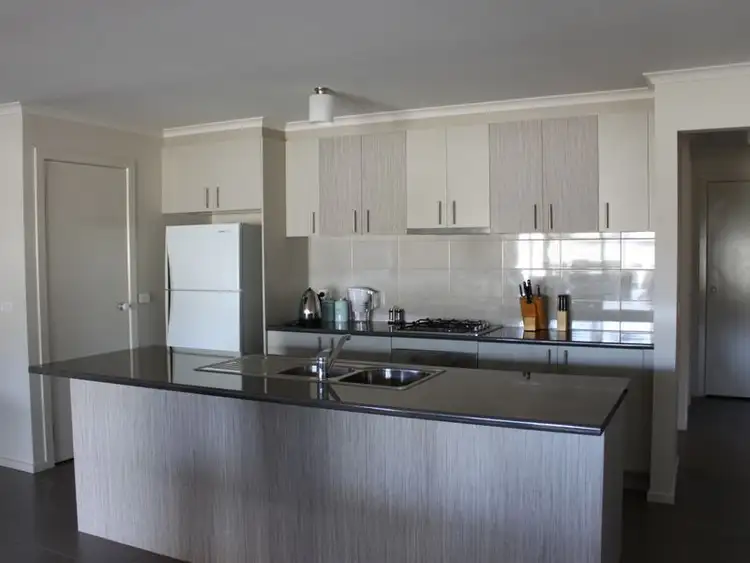 Sixth view of Homely house listing, 15 Peterkin Street, Alexandra VIC 3714