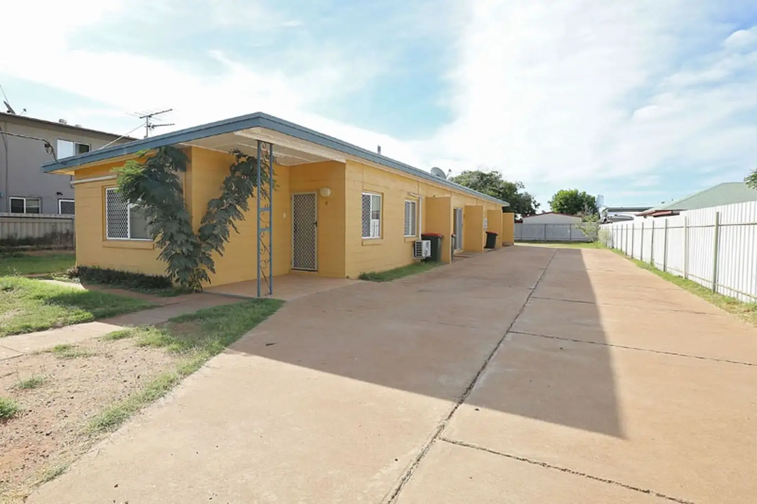 Main view of Homely unit listing, Unit 1- 4/10 Seventh Avenue, Mount Isa QLD 4825