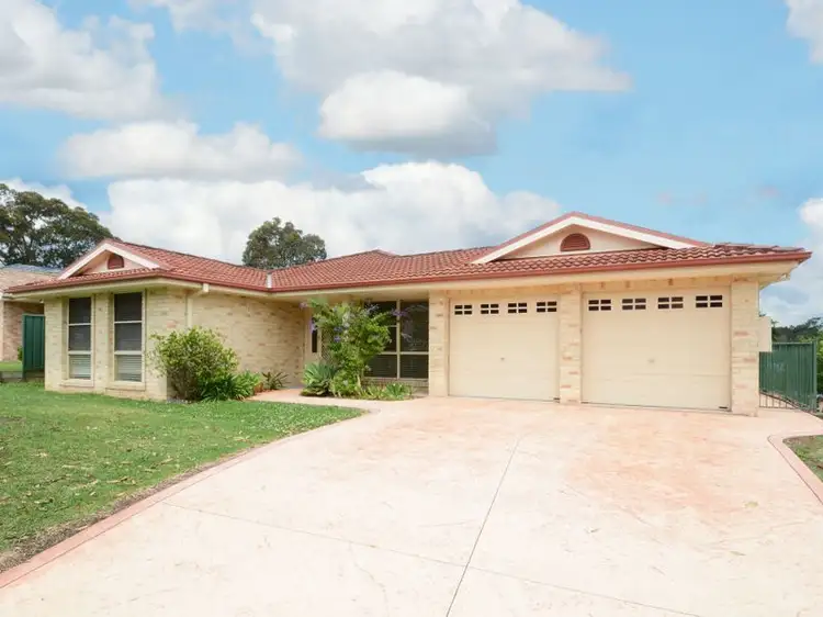 2 Lilac Way, Fletcher NSW 2287