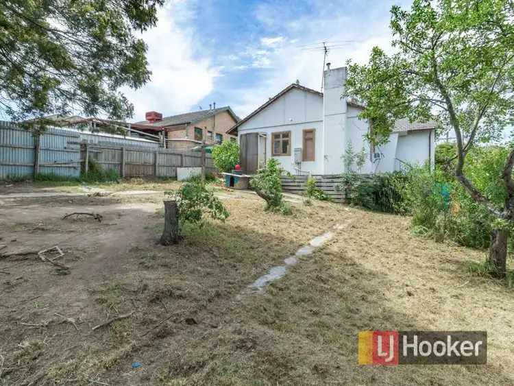 Sixth view of Homely house listing, 11 Myrtle Grove, Doveton VIC 3177