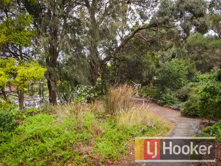 Fourth view of Homely house listing, 6 Kelso Place, Berwick VIC 3806