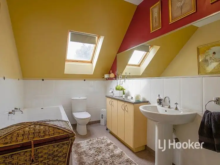 Seventh view of Homely house listing, 28 Lakeside Drive, Sanctuary Lakes VIC 3030