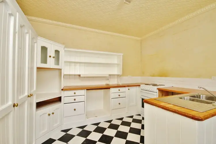 Fifth view of Homely house listing, 257 Russell Street, Bathurst NSW 2795