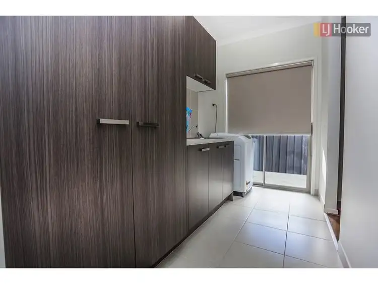 Sixth view of Homely house listing, 25 Baronial Way, Craigieburn VIC 3064