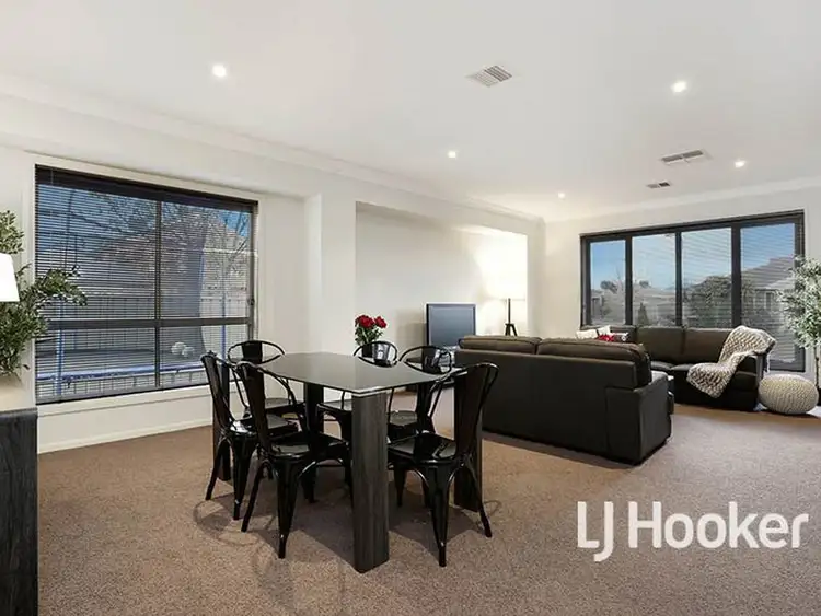 Sixth view of Homely house listing, 5 La Spezia Court, Point Cook VIC 3030