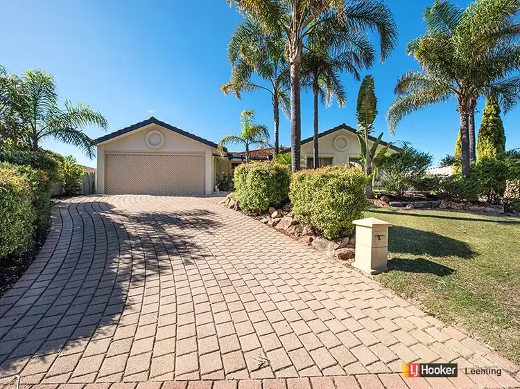 2 Cluelow Rise, Leeming WA 6149