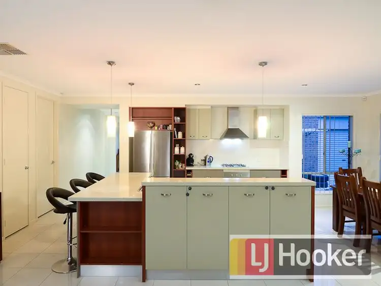 Sixth view of Homely house listing, 7 Fairways Boulevard, Cranbourne North VIC 3977
