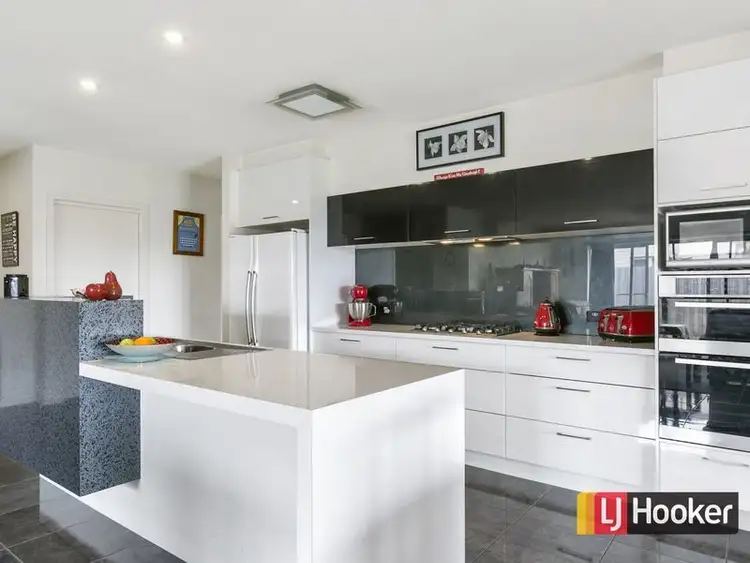 Second view of Homely house listing, 8 Cuttlers Circuit, Wonthaggi VIC 3995