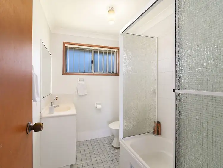 Fifth view of Homely house listing, 2 Maheno Avenue, Blue Haven NSW 2262