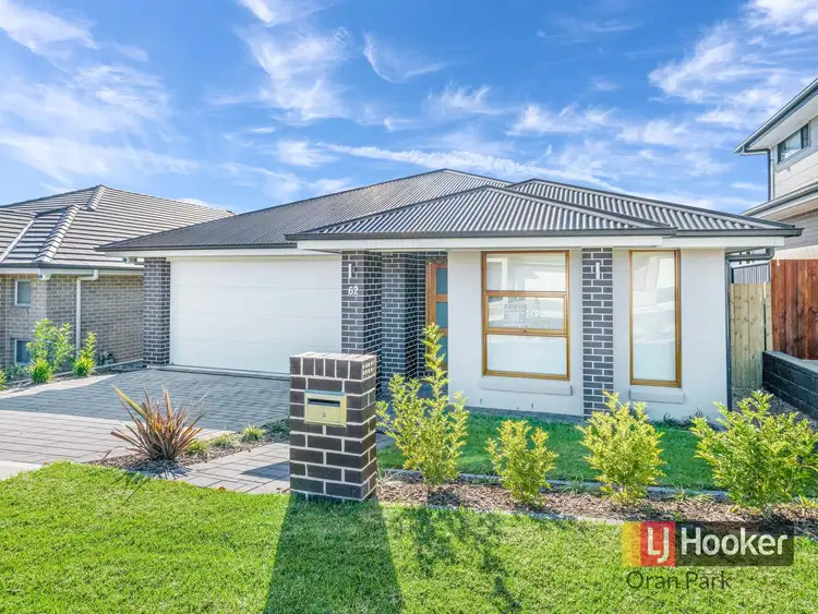 62 Bourne Ridge, Oran Park NSW 2570