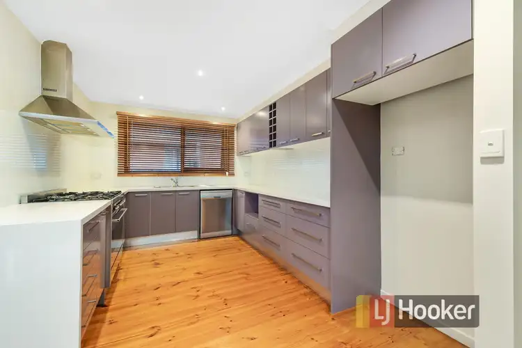 Second view of Homely house listing, 5. Pembroke Court, Berwick VIC 3806