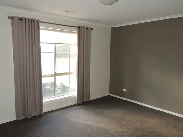 Seventh view of Homely house listing, 5 Boobialla Drive, Swan Hill VIC 3585