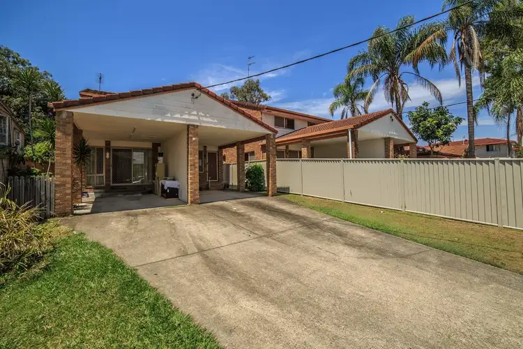 2/11 Meyer Street, Southport QLD 4215