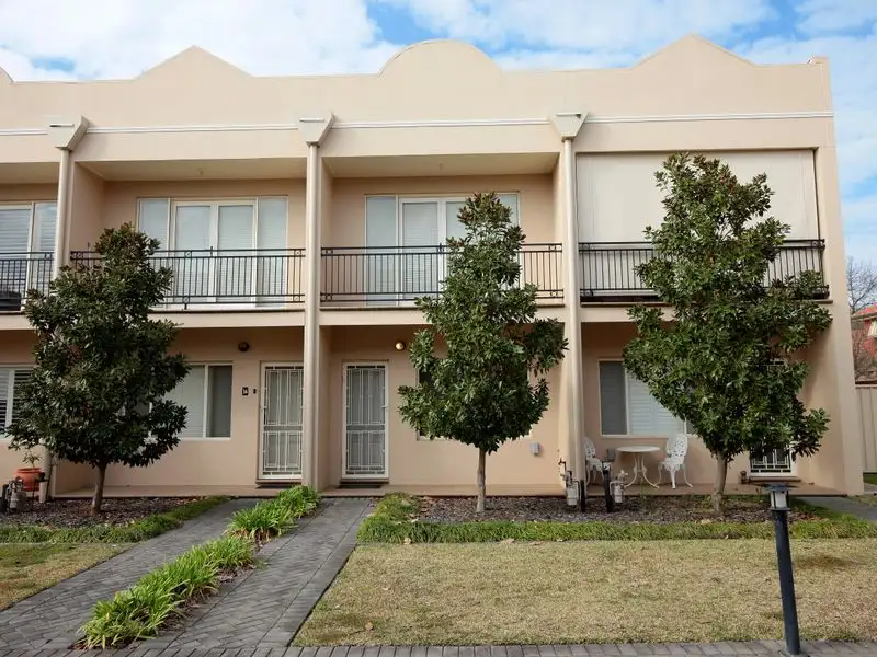 Main view of Homely house listing, 17/20 Travers Street, Wagga Wagga NSW 2650