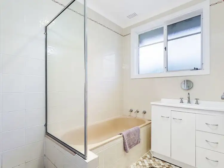 Fifth view of Homely house listing, 35 Kalgoorlie Crescent, Fisher ACT 2611