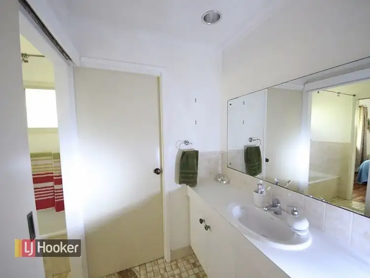 Sixth view of Homely house listing, 4 Kift Court, Kallangur QLD 4503