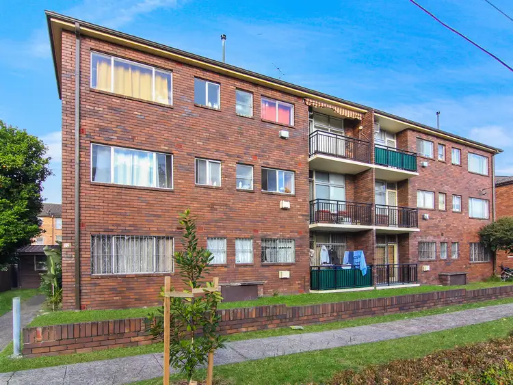 Second view of Homely unit listing, Unit 1/32 Barber Avenue, Eastlakes NSW 2018