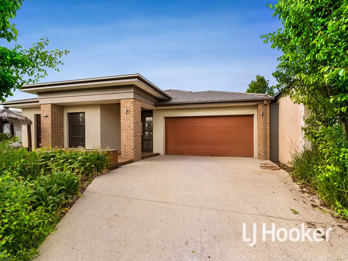 Main view of Homely house listing, 5 Bankton Avenue, Cranbourne East VIC 3977