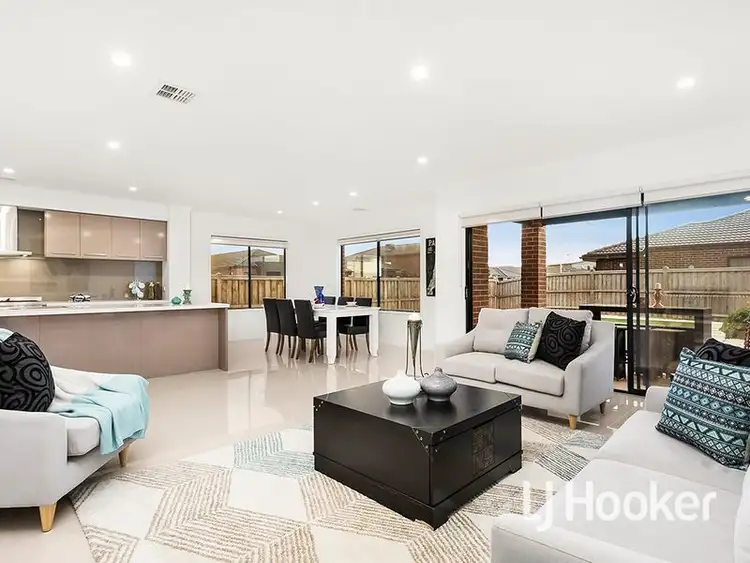 Sixth view of Homely house listing, 32 Spectacle Crescent, Point Cook VIC 3030