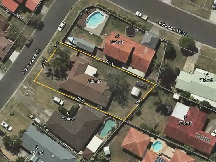 4 Foreshore Close, Elanora QLD 4221