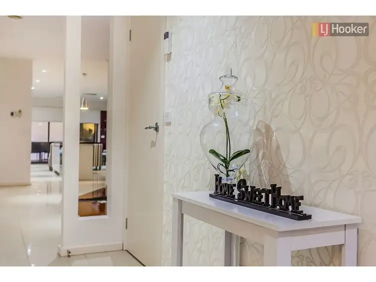 Fourth view of Homely house listing, 5 Pinelea Court, Roxburgh Park VIC 3064