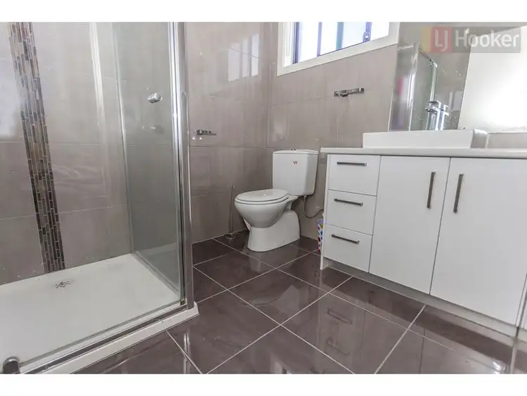 Third view of Homely house listing, 5 Folger Rd, Craigieburn VIC 3064