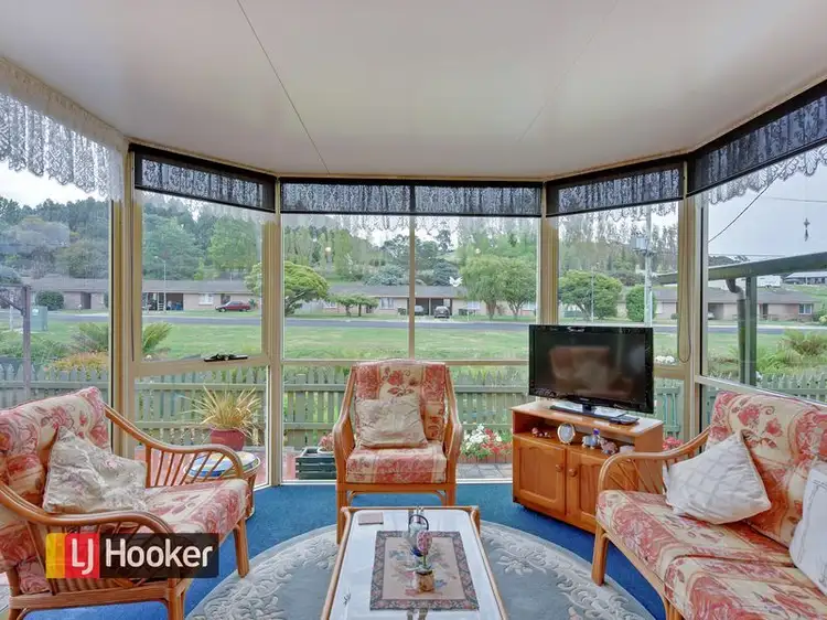 Unit 11/3 Hayward Street, Penguin TAS 7316