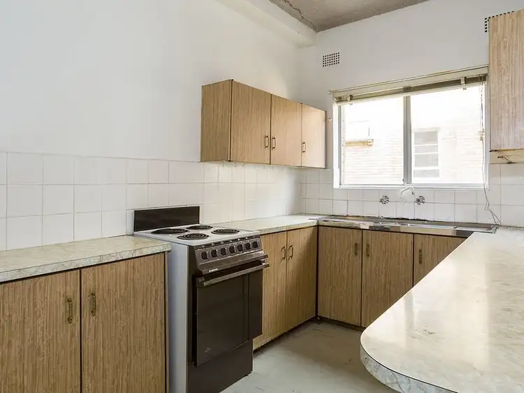Second view of Homely unit listing, 3/31-33 Queens Road, Brighton-le-sands NSW 2216