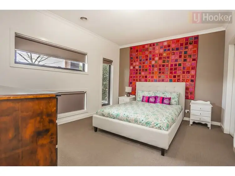 Sixth view of Homely house listing, 15 Blairgowrie Dr, Craigieburn VIC 3064