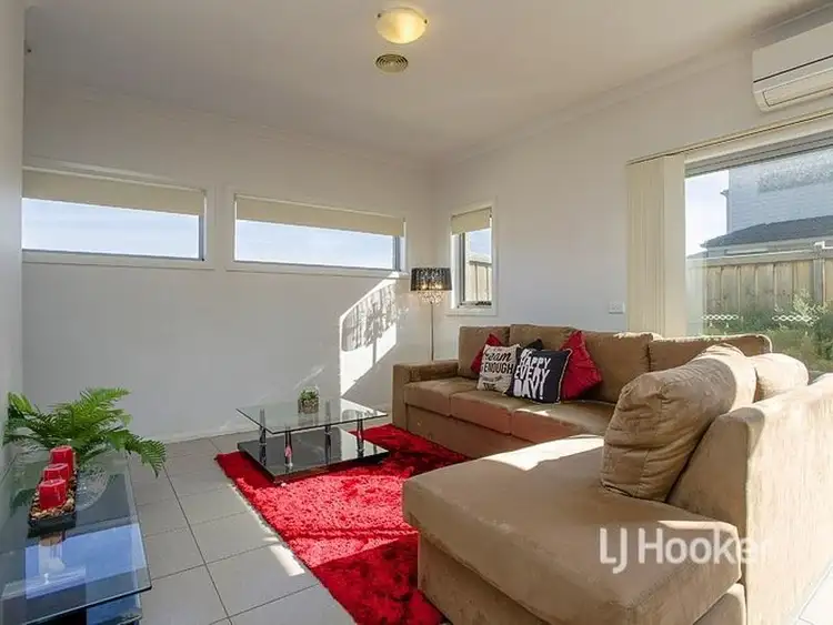 Fifth view of Homely townhouse listing, 6/12 Vilnius Way, Truganina VIC 3029