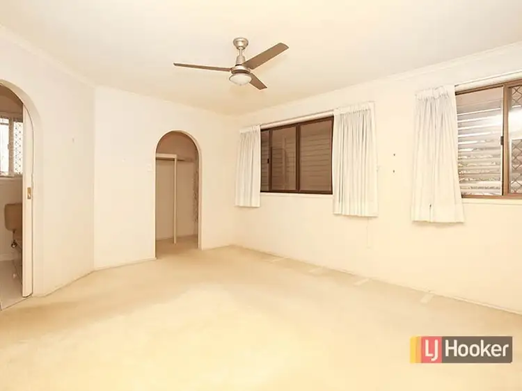 Seventh view of Homely house listing, 5 Meadowbank Street, Carindale QLD 4152