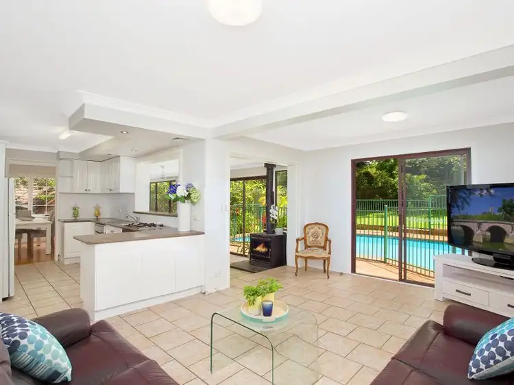 Second view of Homely house listing, 3 Elphinstone Place, Davidson NSW 2085