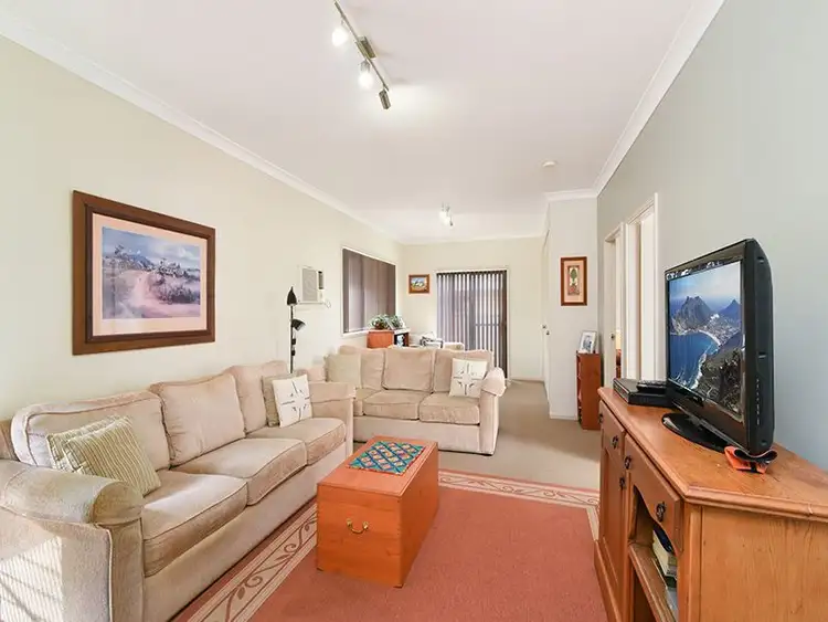 82 Manuka Parade, Gorokan NSW 2263