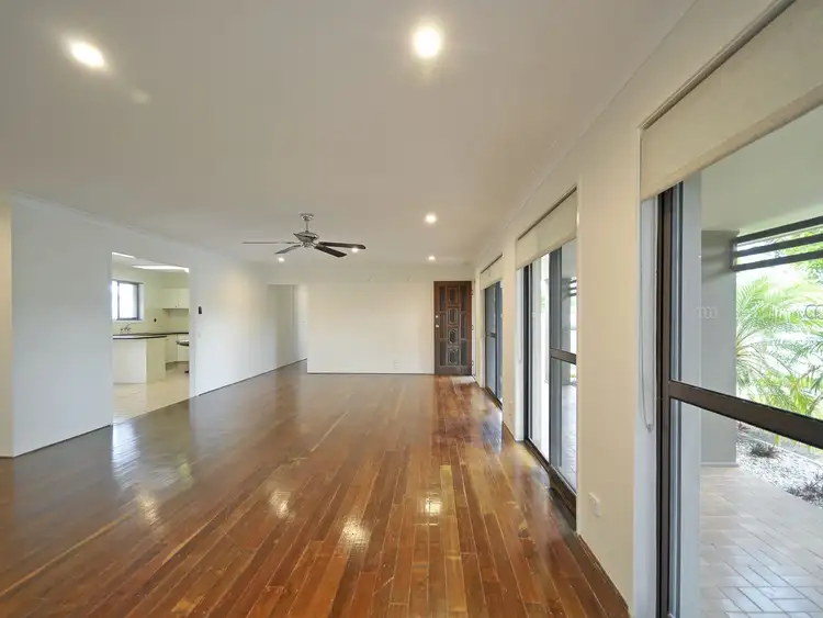 Sixth view of Homely house listing, 2 Carolina Close, Elanora QLD 4221