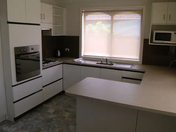 Third view of Homely unit listing, 6/4 Drummond Street, Swan Hill VIC 3585