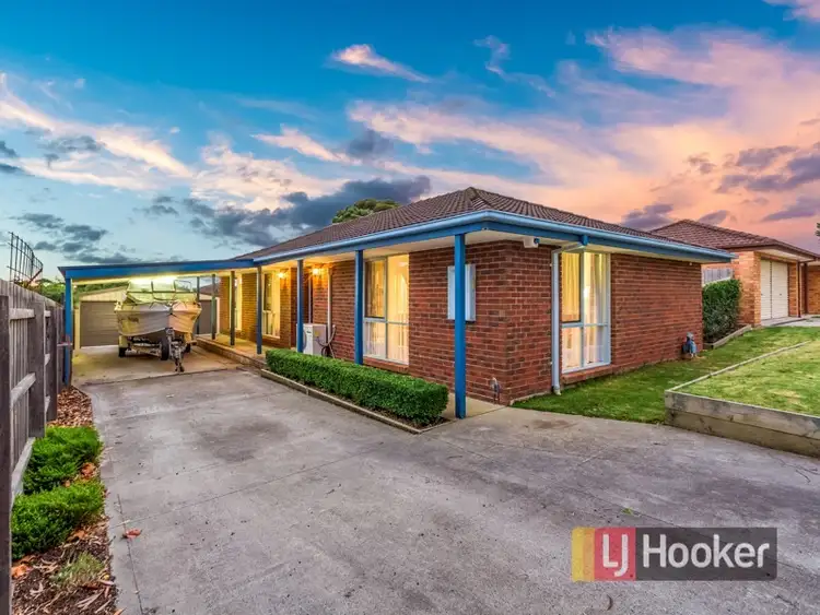 86 Duncan Drive, Pakenham VIC 3810