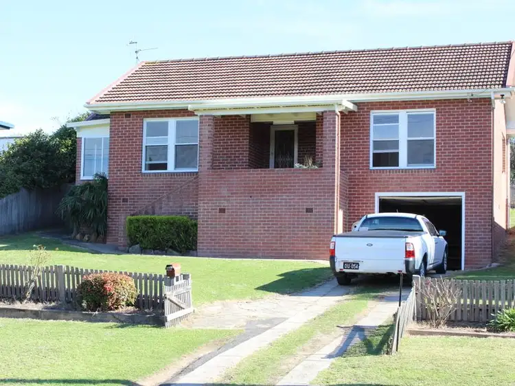 11 Dowling Street, Bega NSW 2550