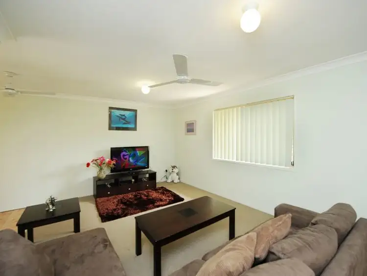 17 Deborah Street, Glen Eden QLD 4680