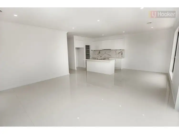 Fourth view of Homely house listing, 23 Viewmont Avenue, Craigieburn VIC 3064