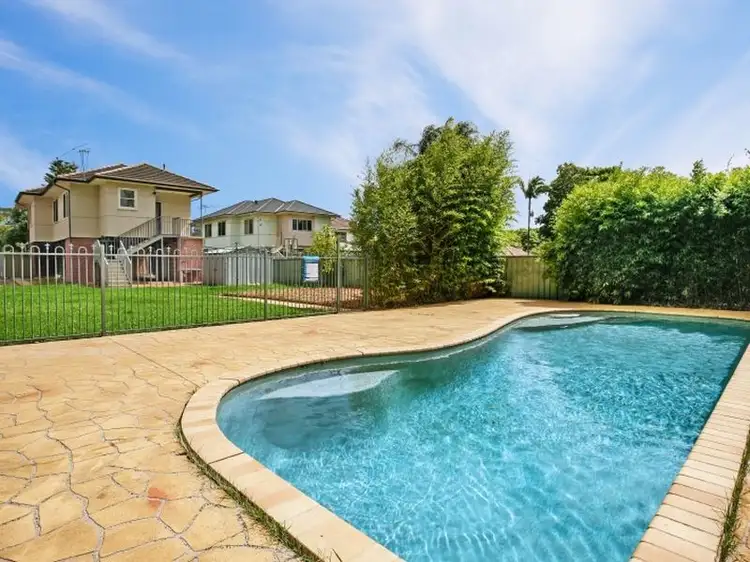 27 Riverview Road, Fairfield NSW 2165