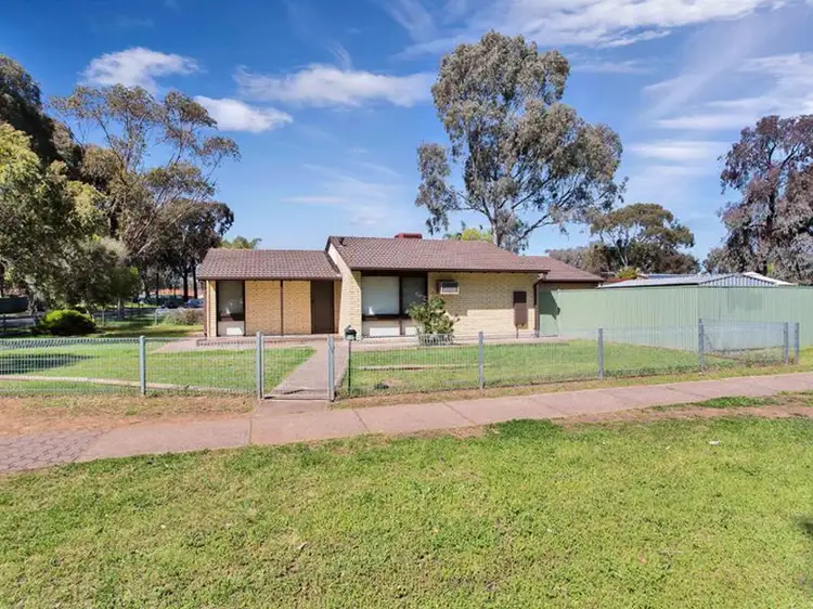 15 Halba Crescent, Paralowie SA 5108